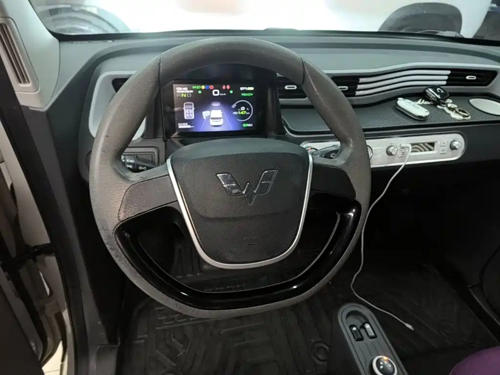 Wuling MINIEV — миниатюра 11