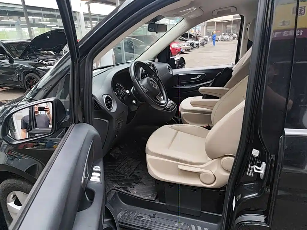 Mercedes-Benz Vito — миниатюра 16