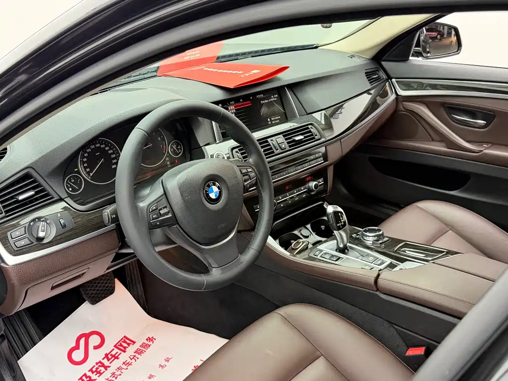 BMW 5 Series — миниатюра 14