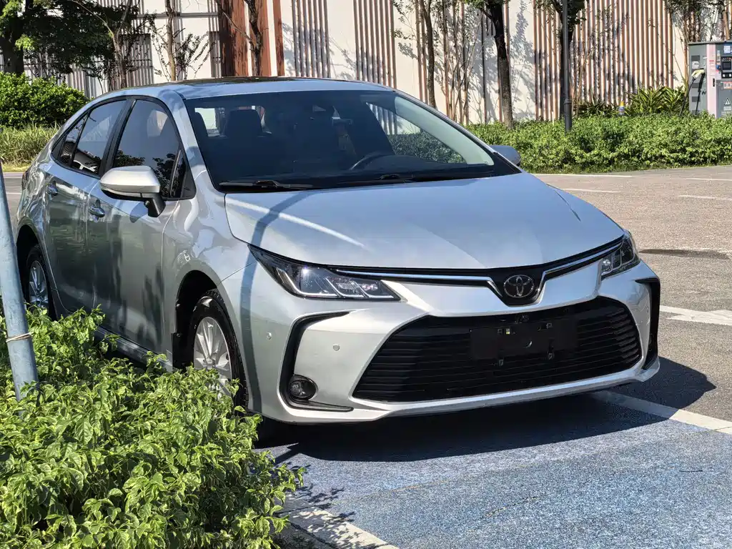 Toyota Corolla — миниатюра 6