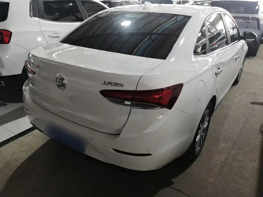 Buick Excelle — миниатюра 7