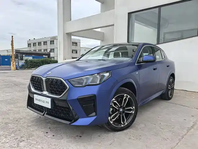 BMW  X2 2024
