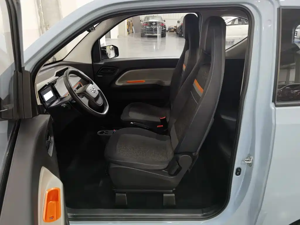 Wuling MINIEV — миниатюра 10