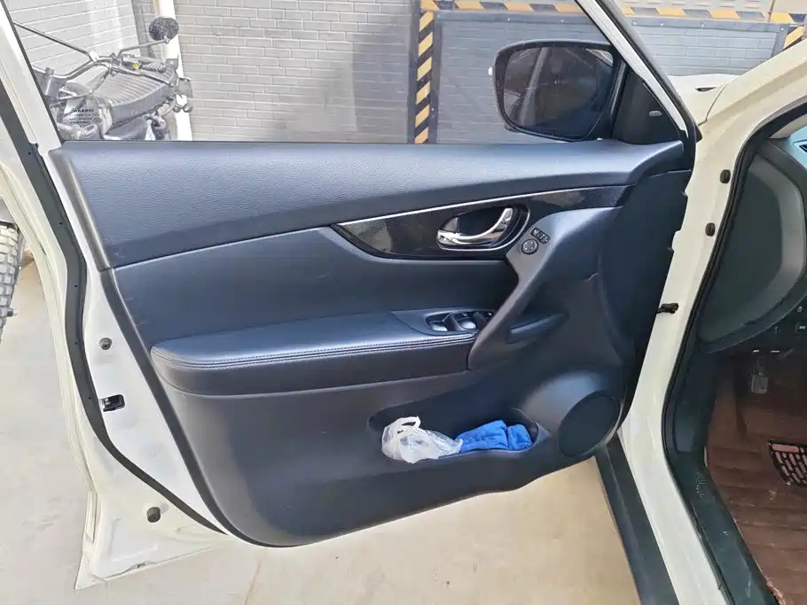 Nissan X-Trail — миниатюра 7