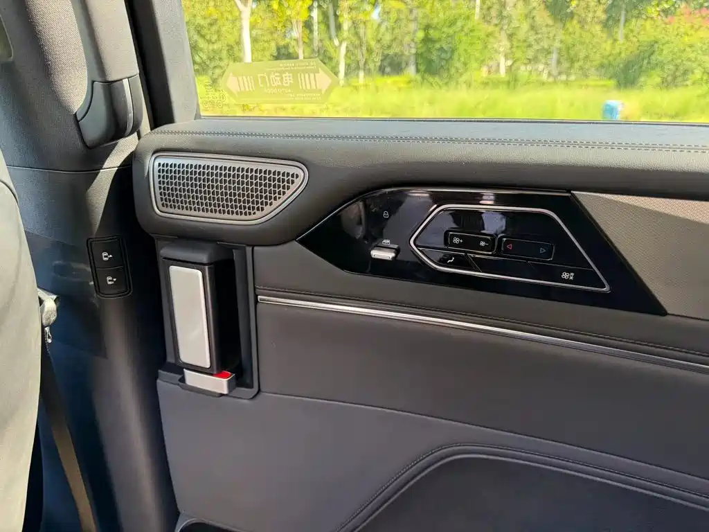 BYD M9 — миниатюра 8