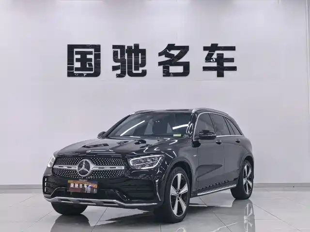 MERCEDES-BENZ GLC