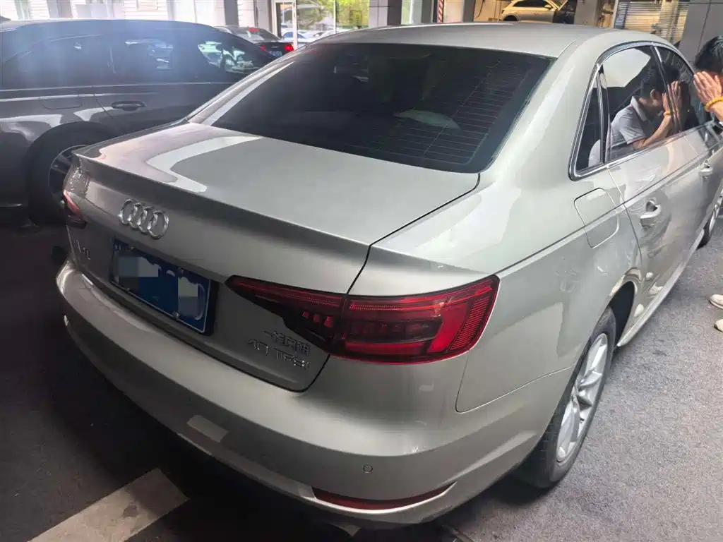 Audi A4L — миниатюра 2