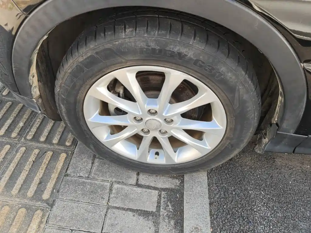 Ford Kuga — миниатюра 23
