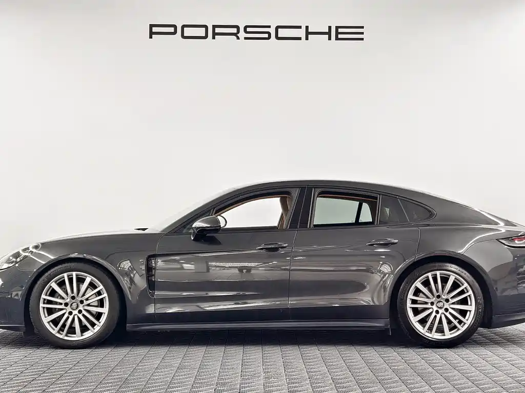 Porsche Panamera — миниатюра 4