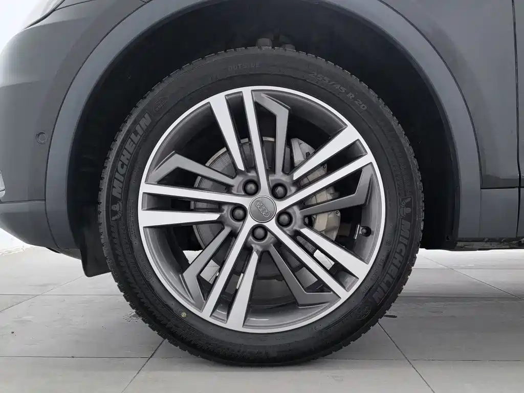 Audi Q5L — миниатюра 17