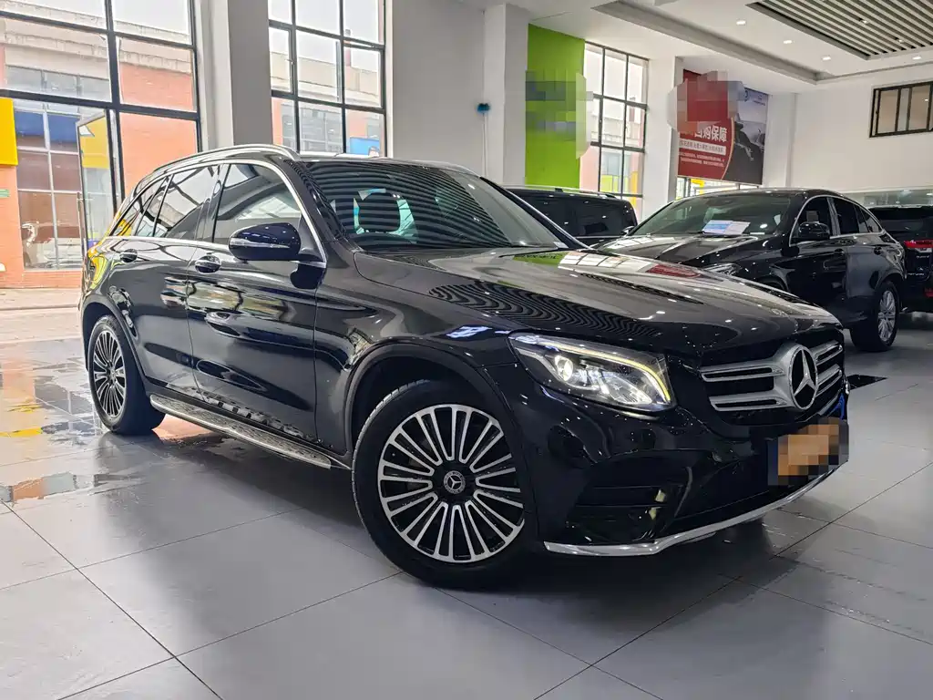 MERCEDES-BENZ GLC
