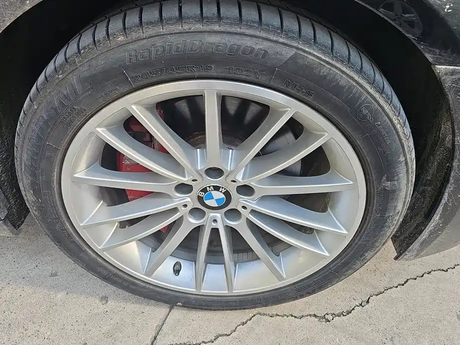 BMW 7 Series — миниатюра 6