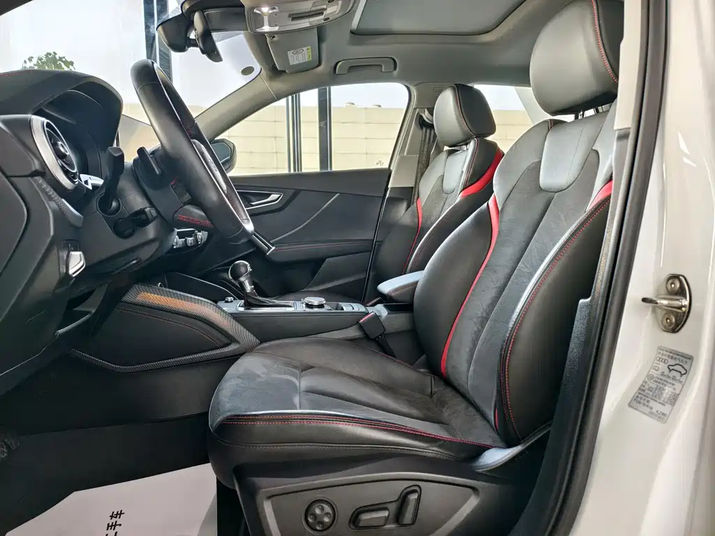 Audi Q2L — миниатюра 6