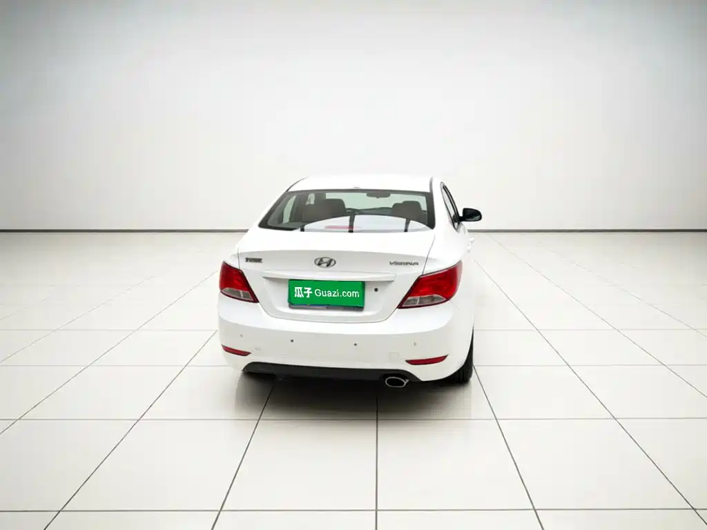 Hyundai Verna — миниатюра 3