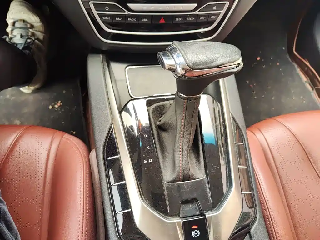 BAIC Senova D50 — миниатюра 7