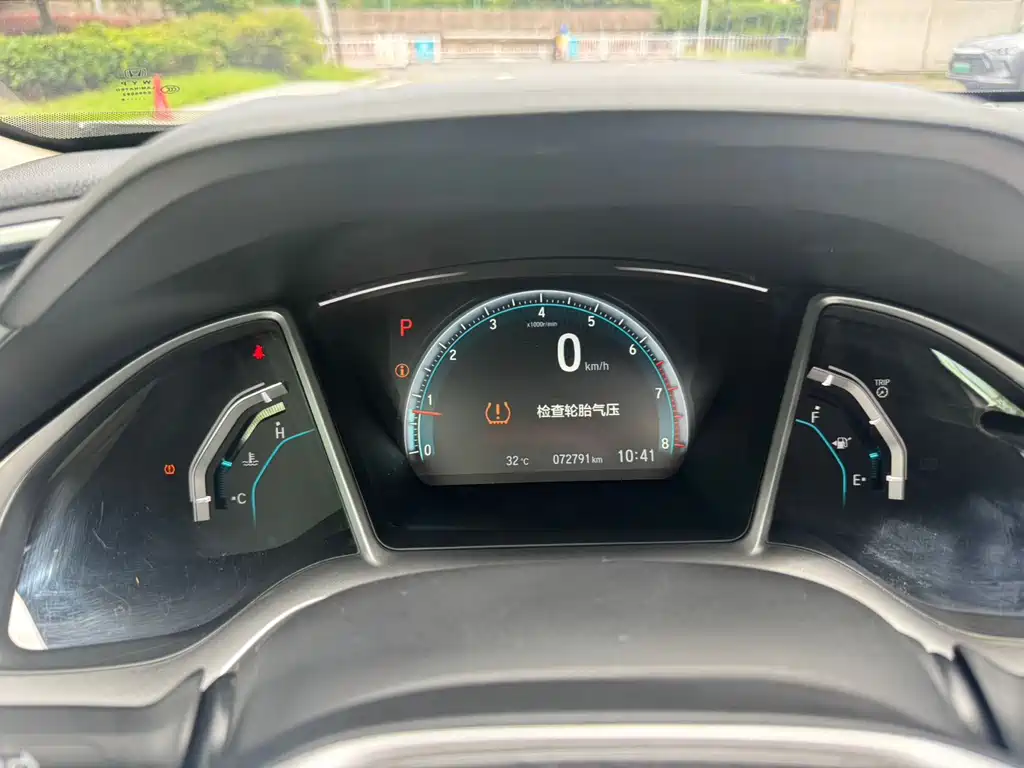 Honda Civic — миниатюра 18