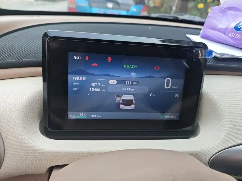 Wuling MINIEV — миниатюра 7