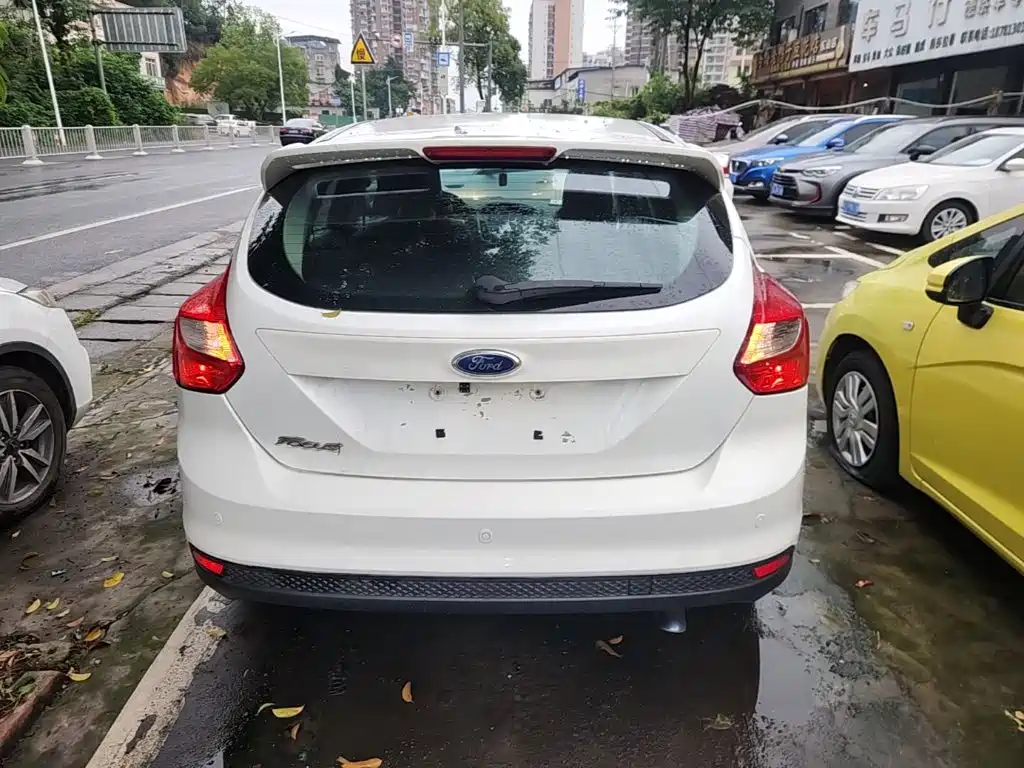 Ford Focus — миниатюра 6