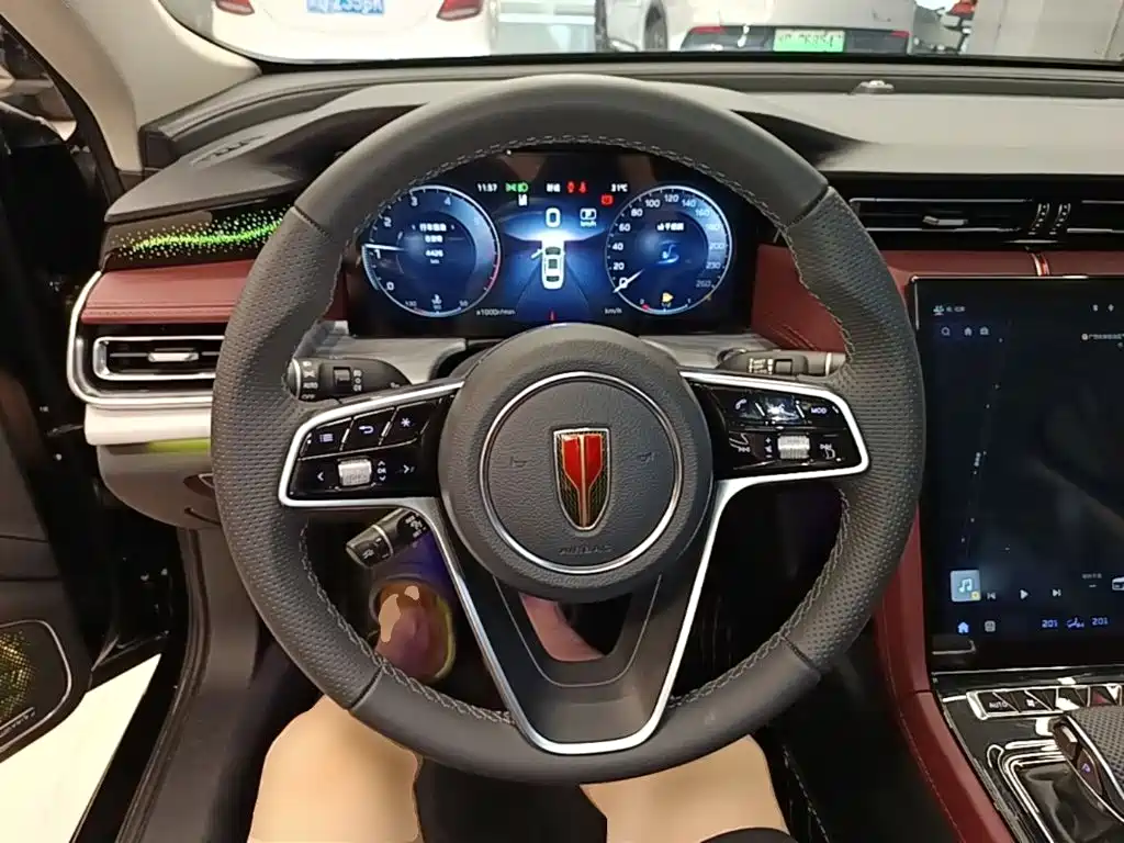 Hongqi Hongqi H5 — миниатюра 11