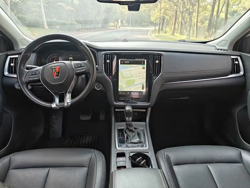 Roewe i6 Classic — миниатюра 9