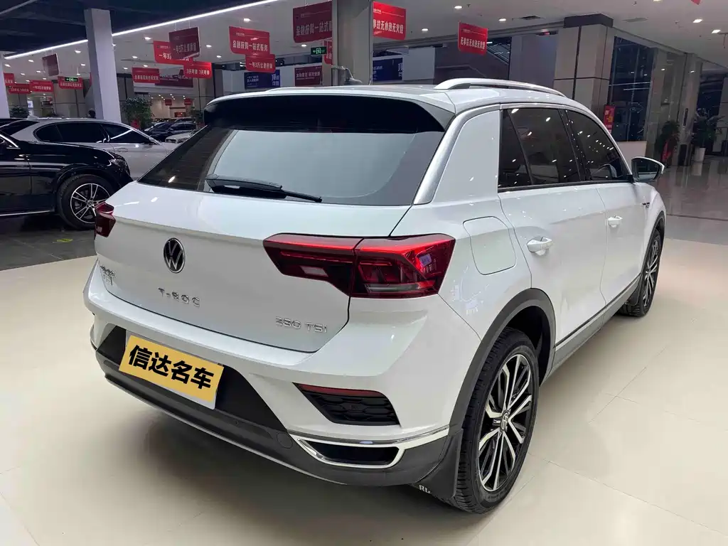 Volkswagen T-Roc — миниатюра 18