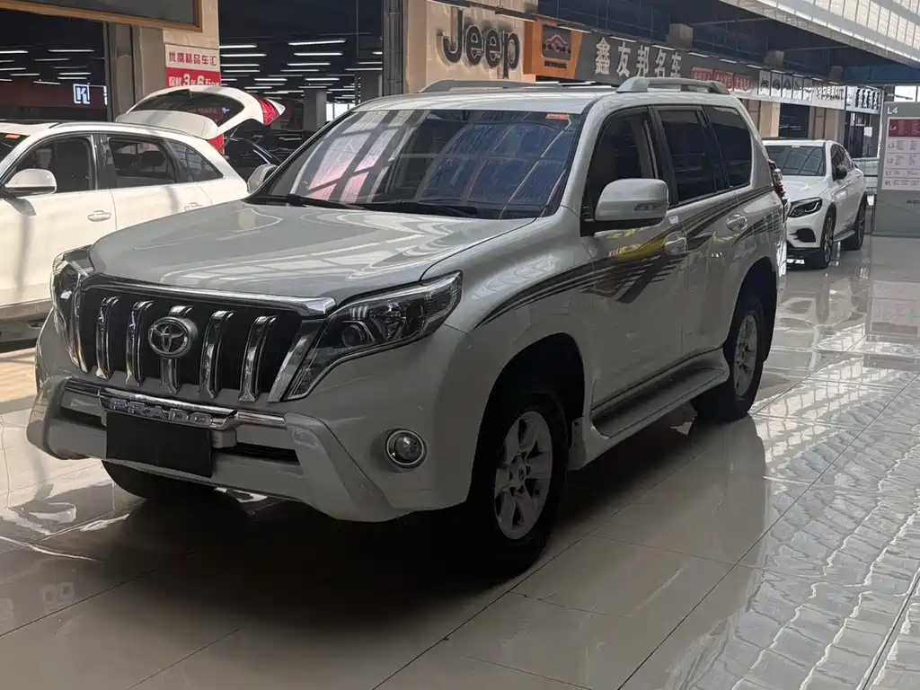 TOYOTA PRADO