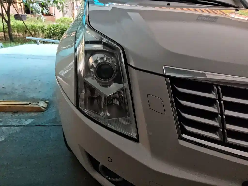 Cadillac SRX — миниатюра 7