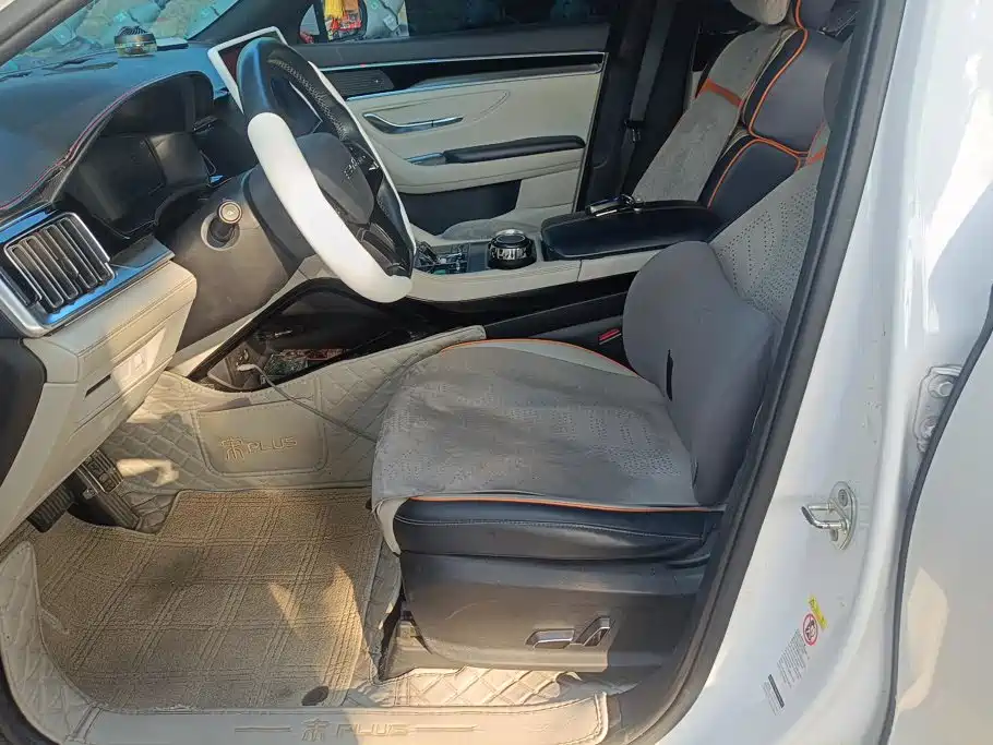BYD PLUS New Energy — миниатюра 9