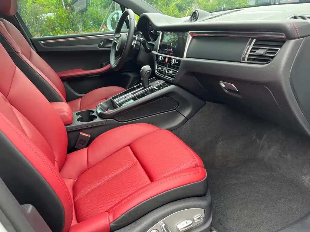 Porsche Macan — миниатюра 6