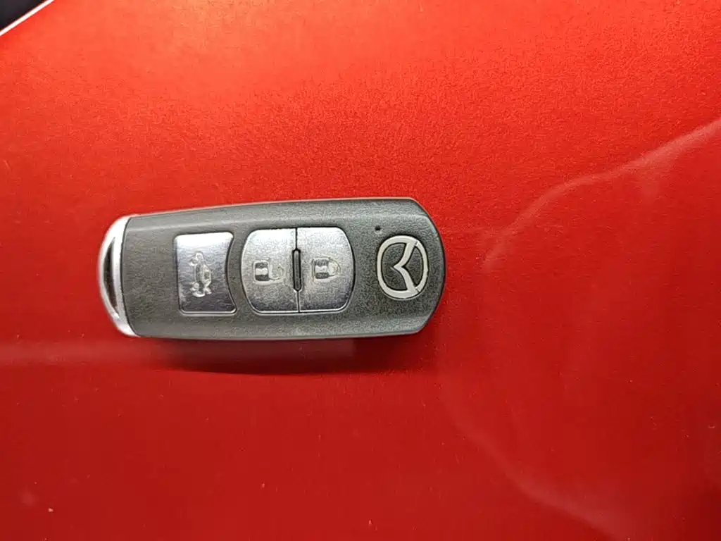 Mazda Atenza — миниатюра 9