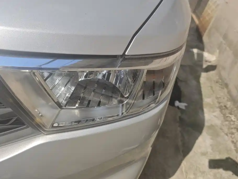 Wuling Hongguang V — миниатюра 5