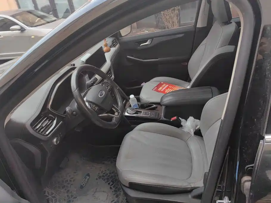 Ford Escape — миниатюра 9