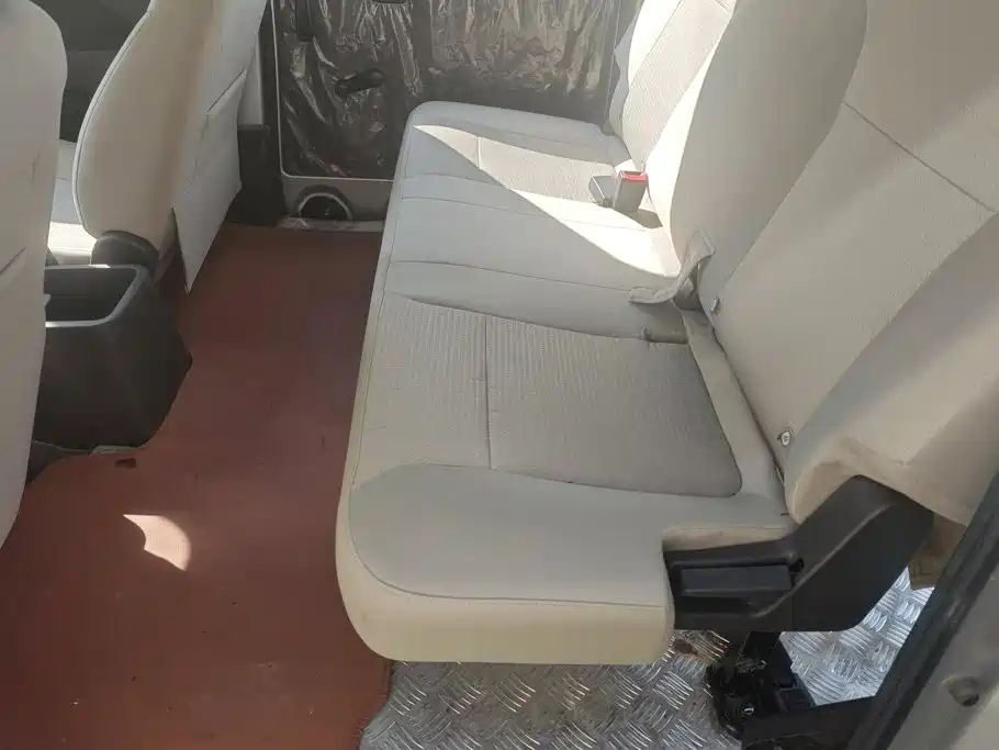Wuling Hongguang V — миниатюра 11