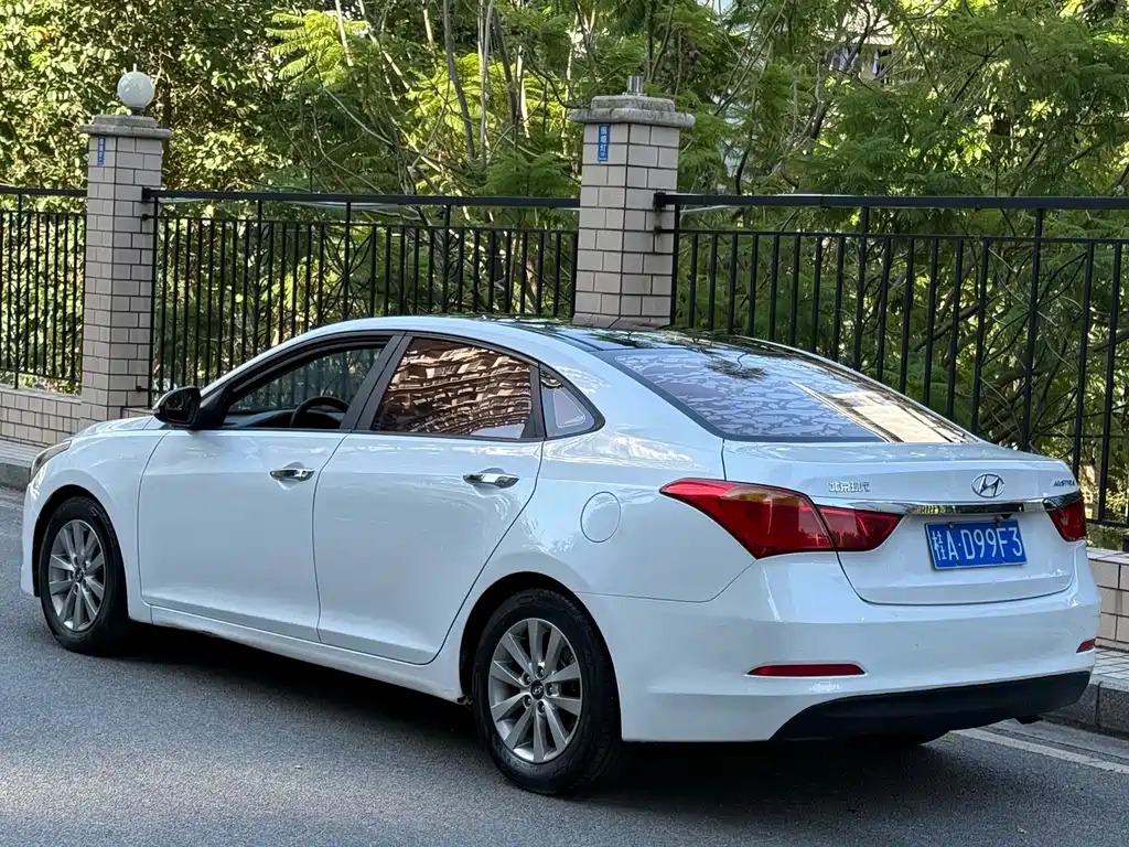 Hyundai Mistra — миниатюра 3