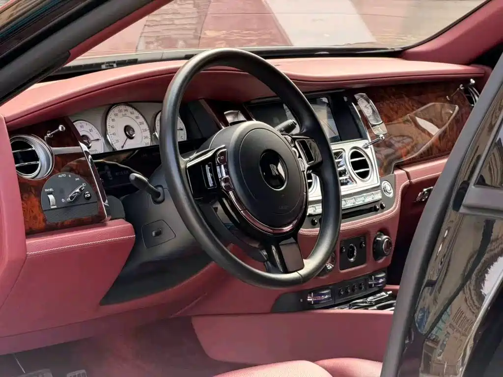 Rolls-Royce Ghost — миниатюра 13