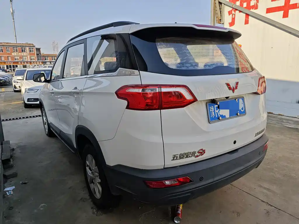 Wuling Hongguang S3 — миниатюра 9