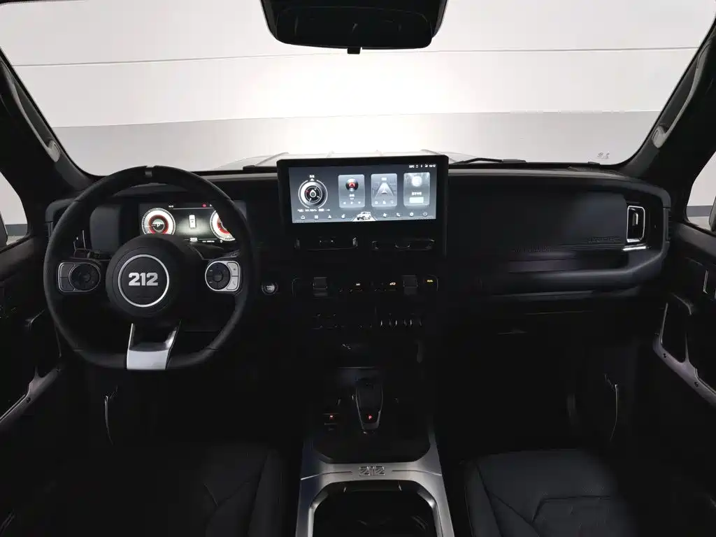 212 212 T01 — миниатюра 5