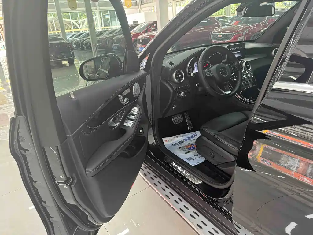 Mercedes-Benz GLC — миниатюра 12