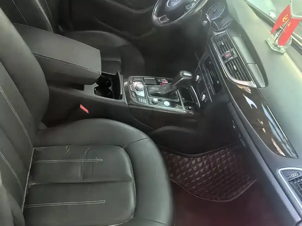Audi A6L — миниатюра 7