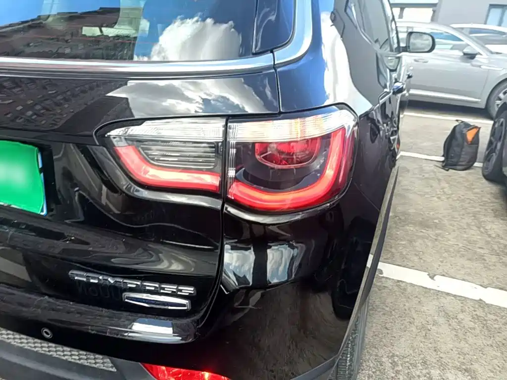 Jeep Compass — миниатюра 8