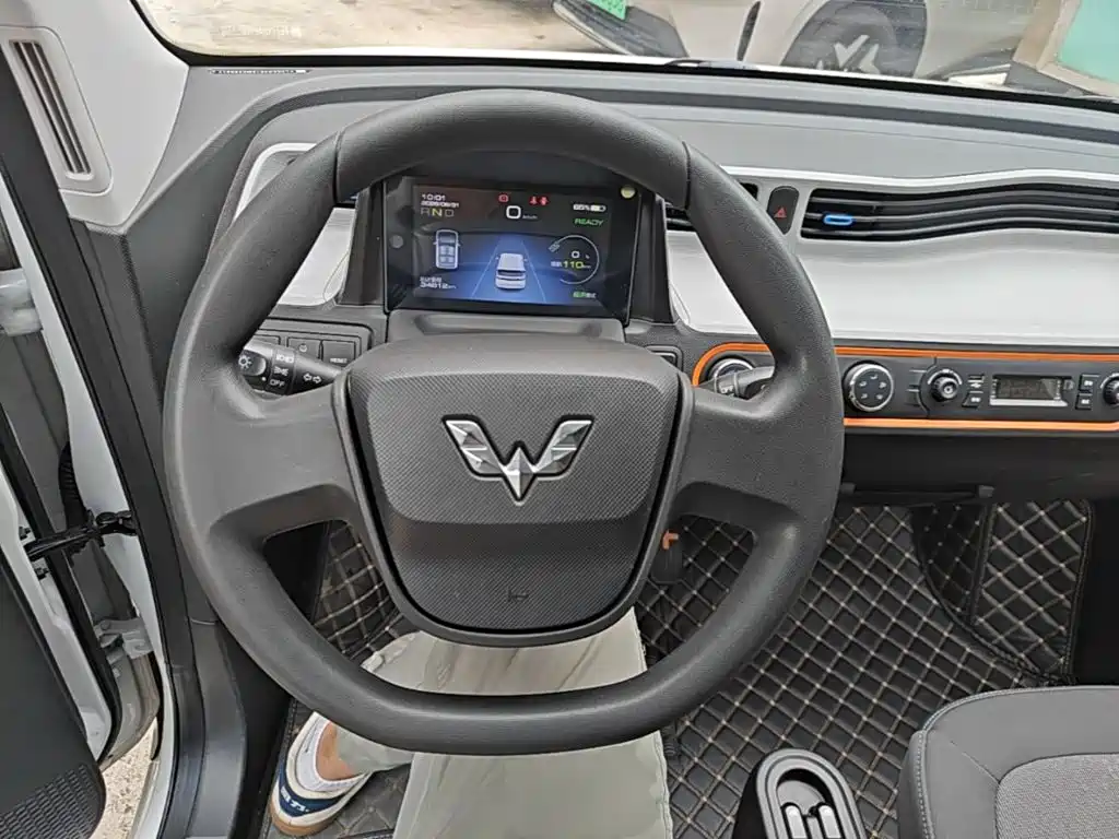 Wuling MINIEV — миниатюра 11