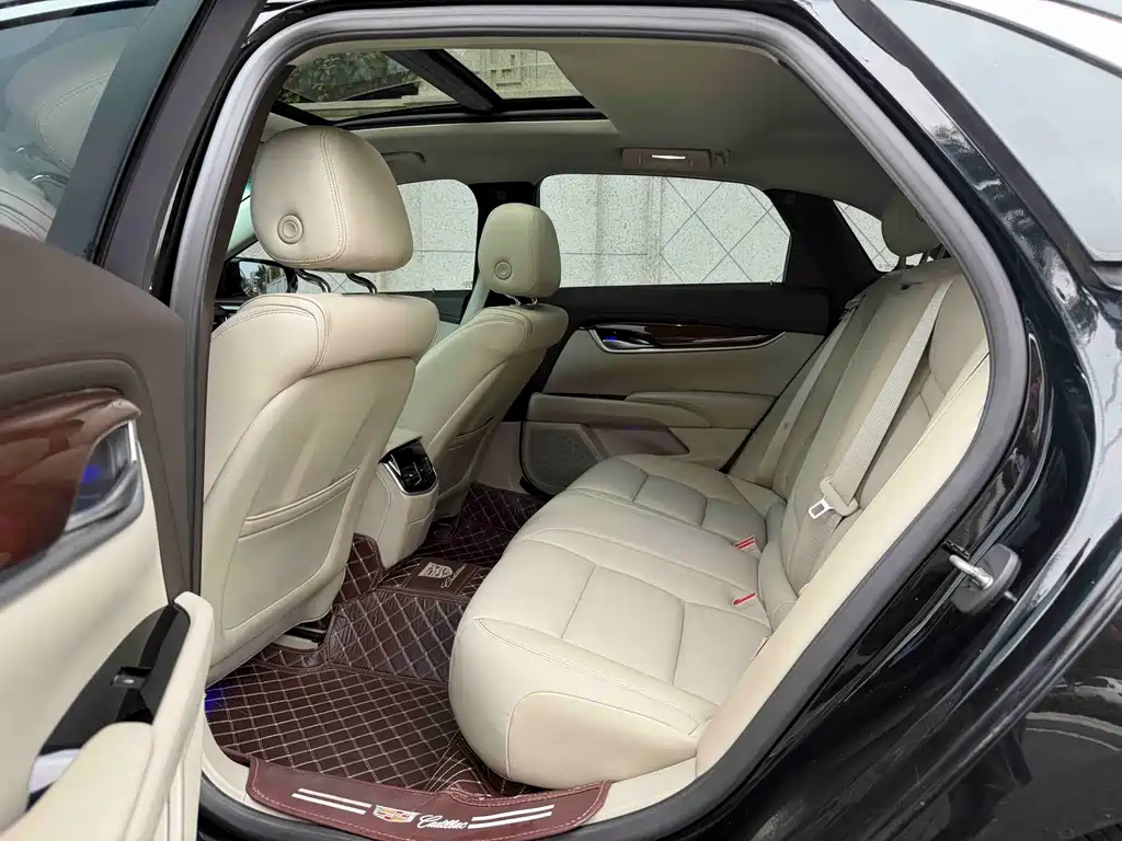 Cadillac XTS — миниатюра 7