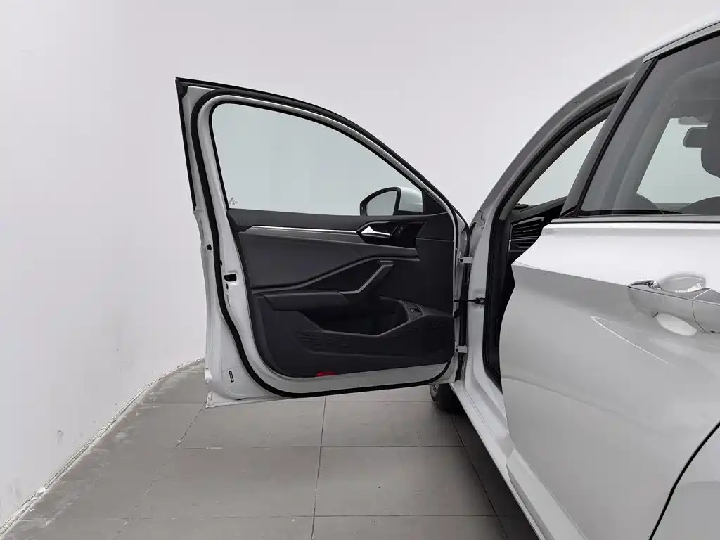 Volkswagen Sagitar — миниатюра 8