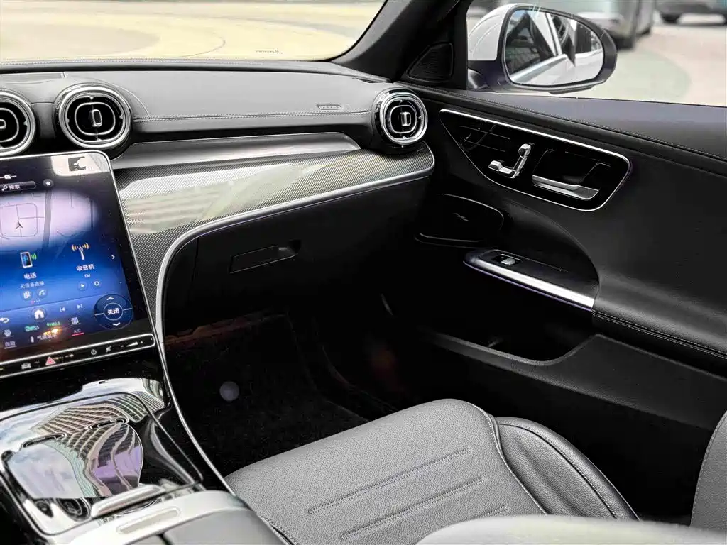 Mercedes-Benz C-Class — миниатюра 30