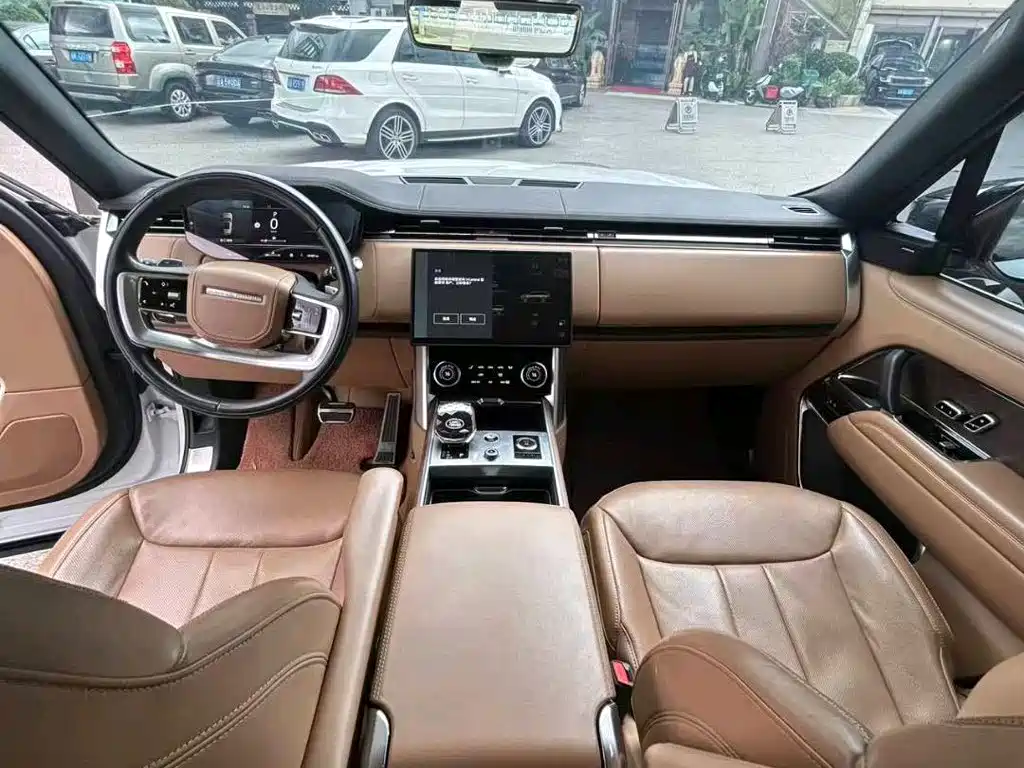 Land Rover Range Rover — миниатюра 4