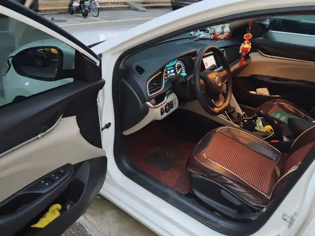 Buick Excelle — миниатюра 17