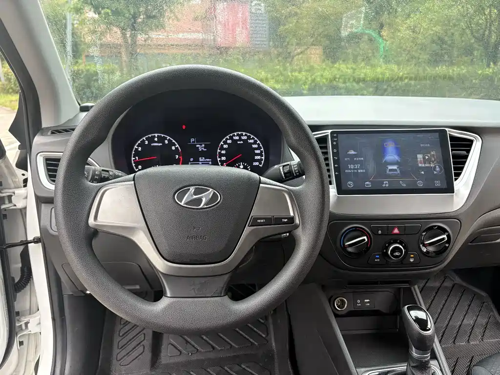 Hyundai Verna — миниатюра 14