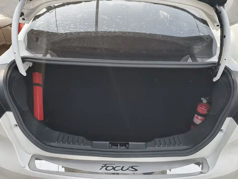 Ford Focus — миниатюра 4