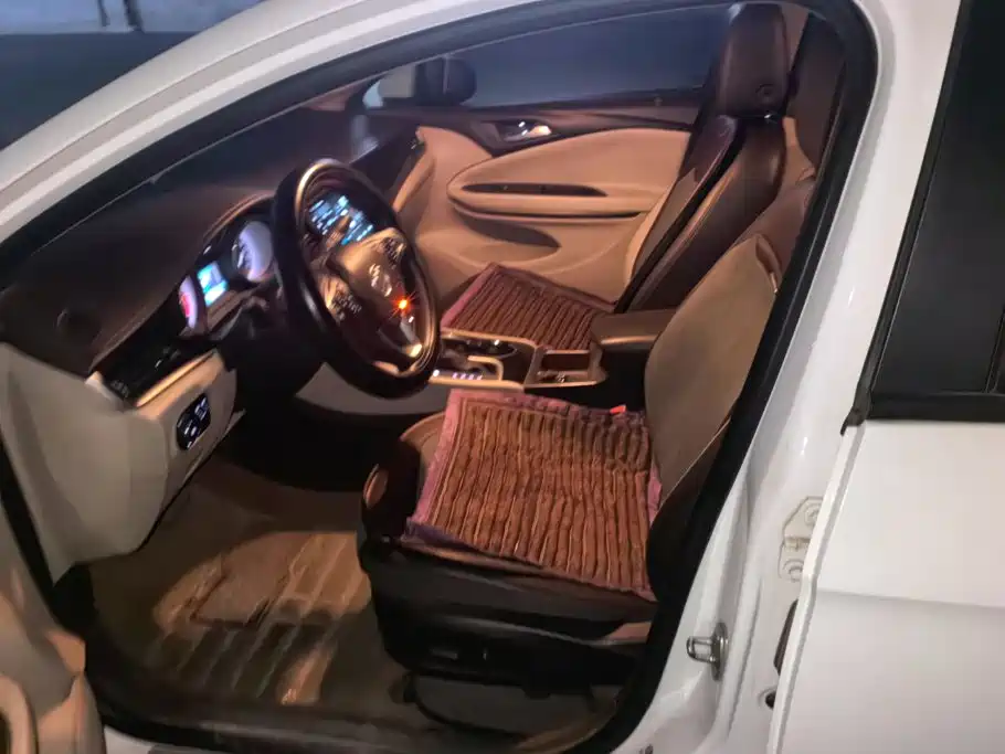Buick Verano — миниатюра 9