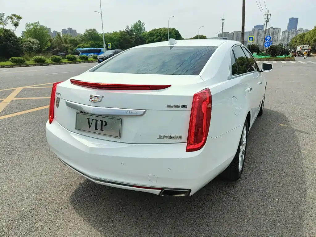 Cadillac XTS — миниатюра 7